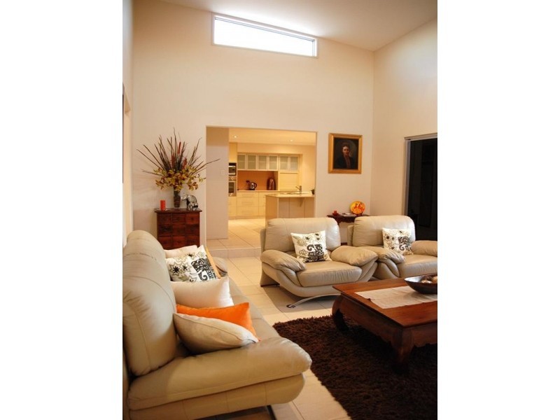 23 Reef Parade, East Mackay QLD 4740