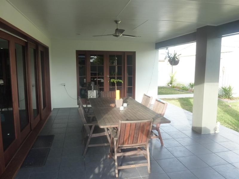 27 Madison Avenue, Glenella QLD 4740