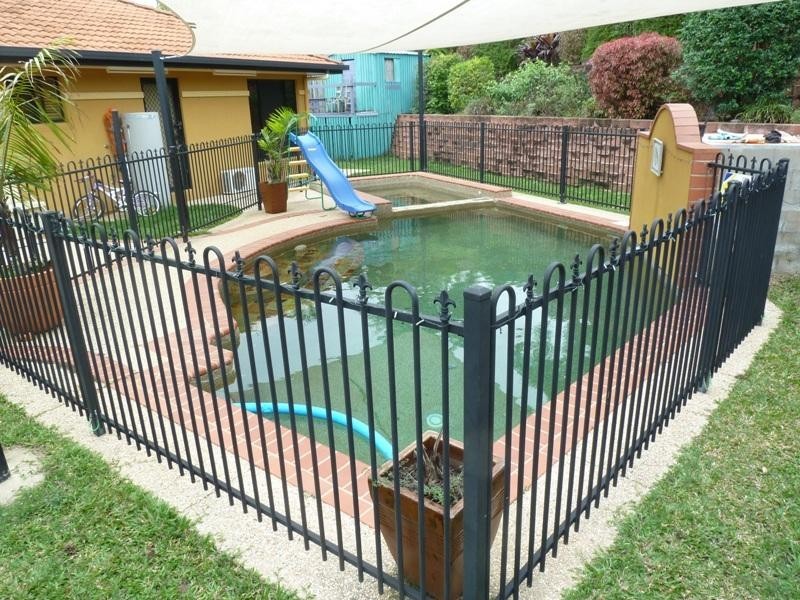 6 Driftwood Court, Rural View QLD 4740