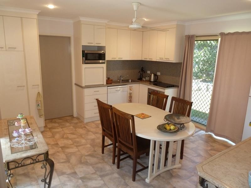 25 John Oxley Avenue, Rural View QLD 4740