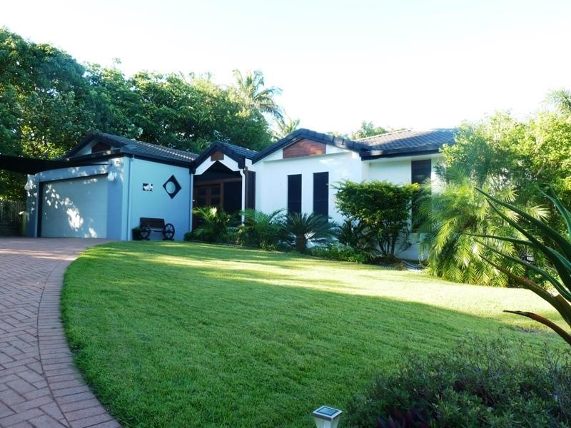 11 Urarii Crescent, Shoal Point QLD 4750