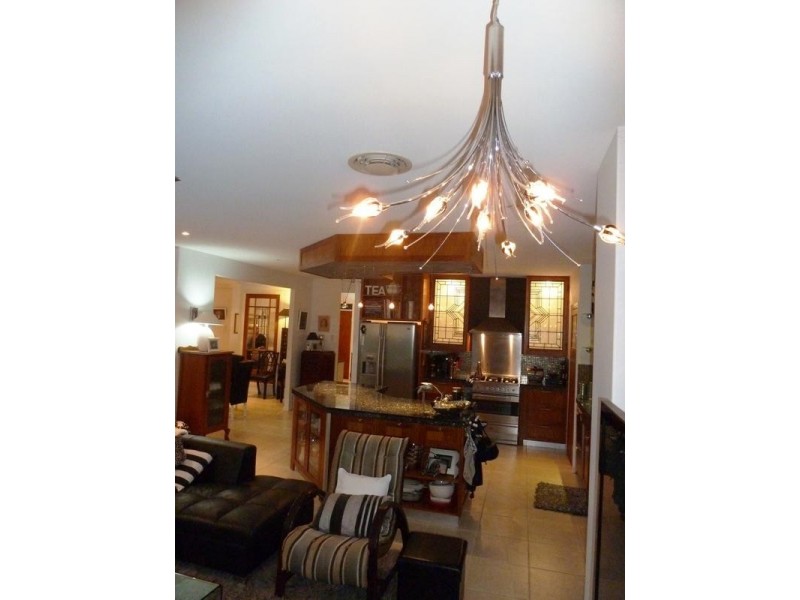 11 Urarii Crescent, Shoal Point QLD 4750