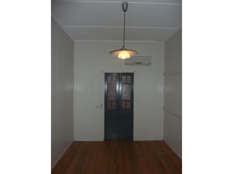 6 Symons Street, South Mackay QLD 4740