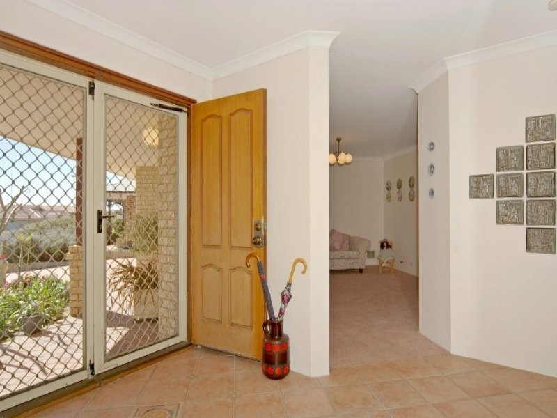 7 Cuvier Place, San Remo WA 6210