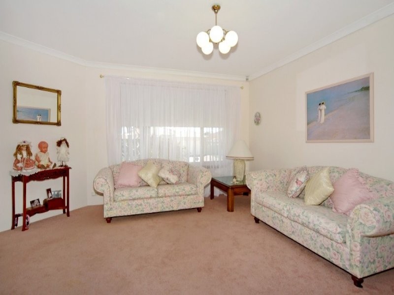 7 Cuvier Place, San Remo WA 6210