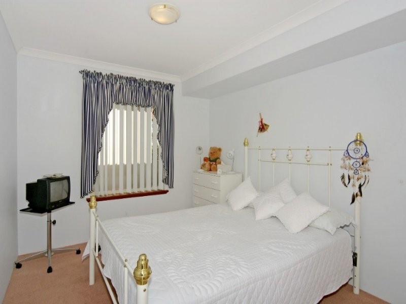 7 Cuvier Place, San Remo WA 6210