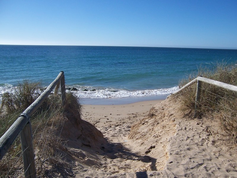 9 Tallas Road, Silver Sands WA 6210