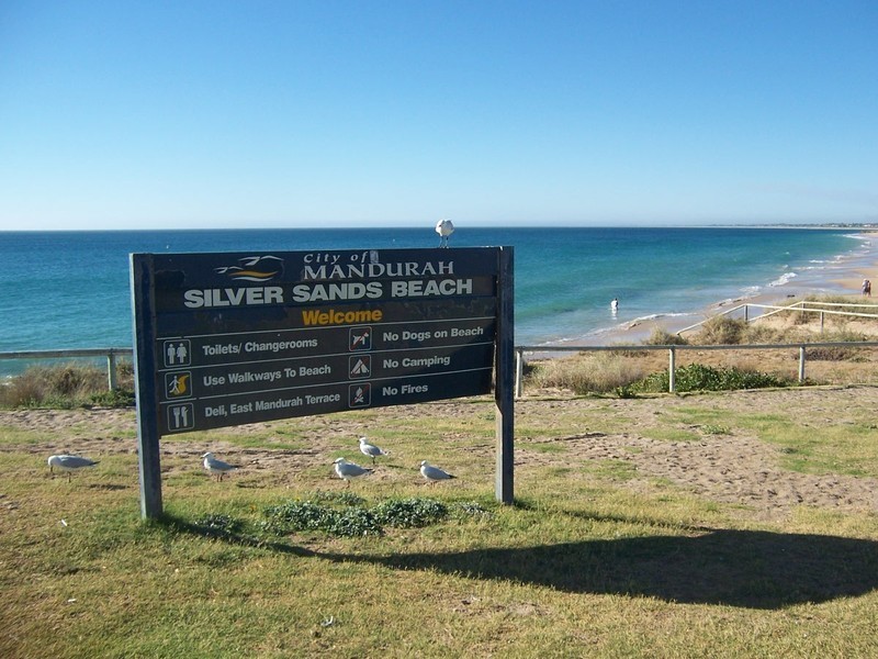 9 Tallas Road, Silver Sands WA 6210