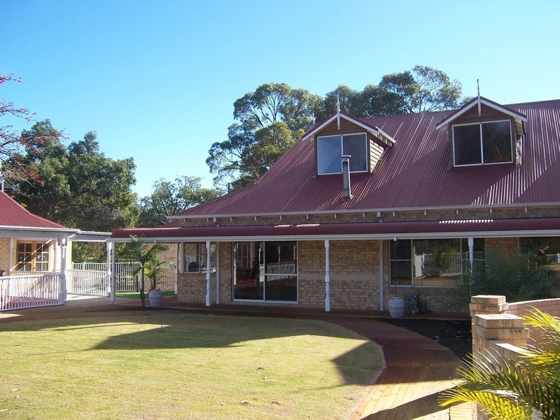 66 Red Road, Parklands WA 6180