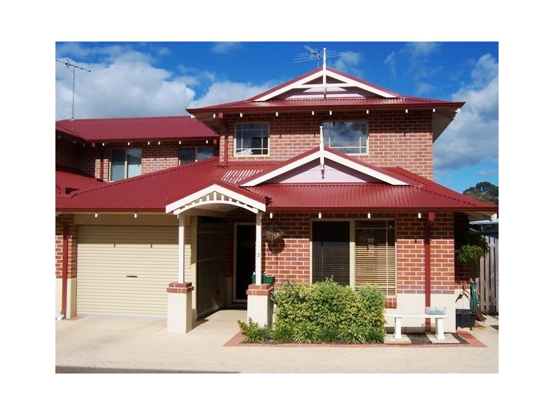 UNIT 3/3 FIRST Avenue, Mandurah WA 6210
