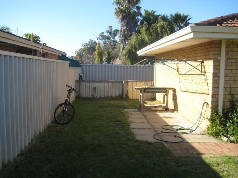 1/2 Saskatchewan Way, Greenfields WA 6210