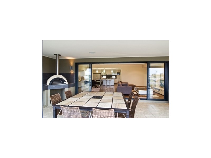 27 Cohen Vista, Lakelands WA 6180