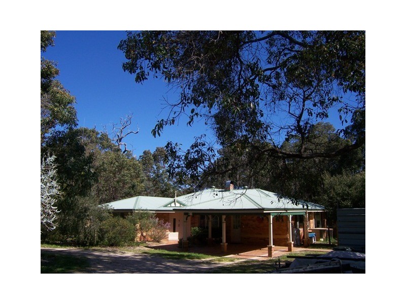 23 Summerhill Drive, Stake Hill WA 6181