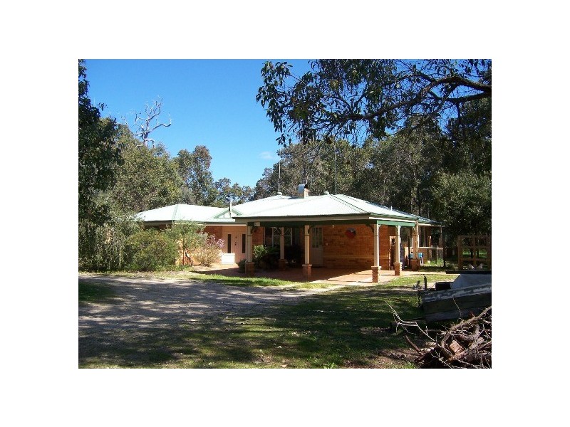 23 Summerhill Drive, Stake Hill WA 6181