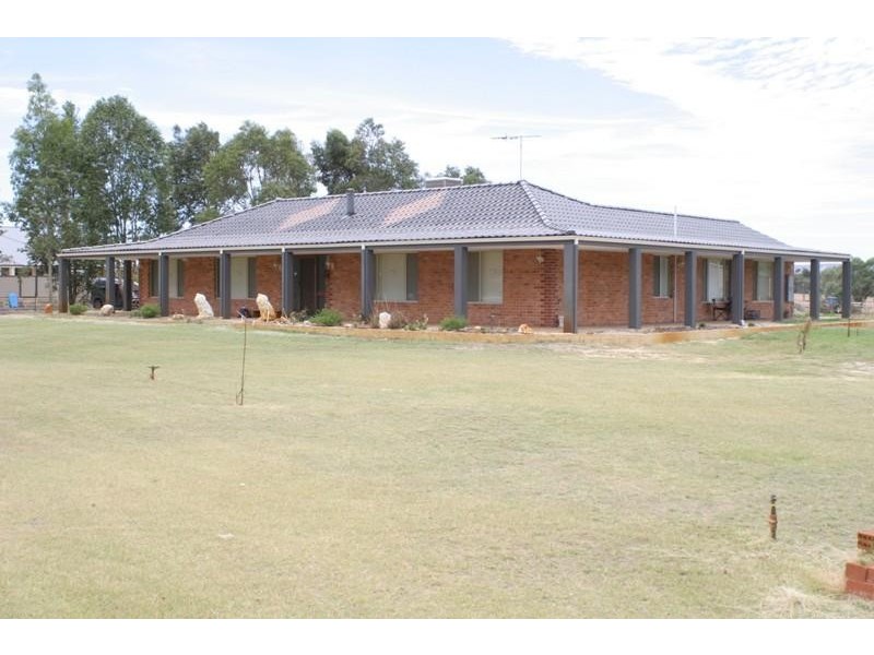 81 Eaglehawk Drive, Ravenswood WA 6208