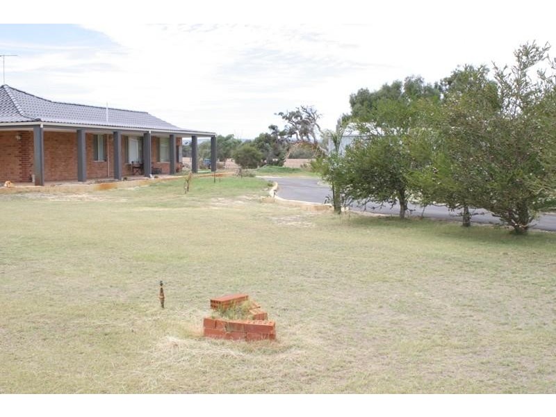 81 Eaglehawk Drive, Ravenswood WA 6208