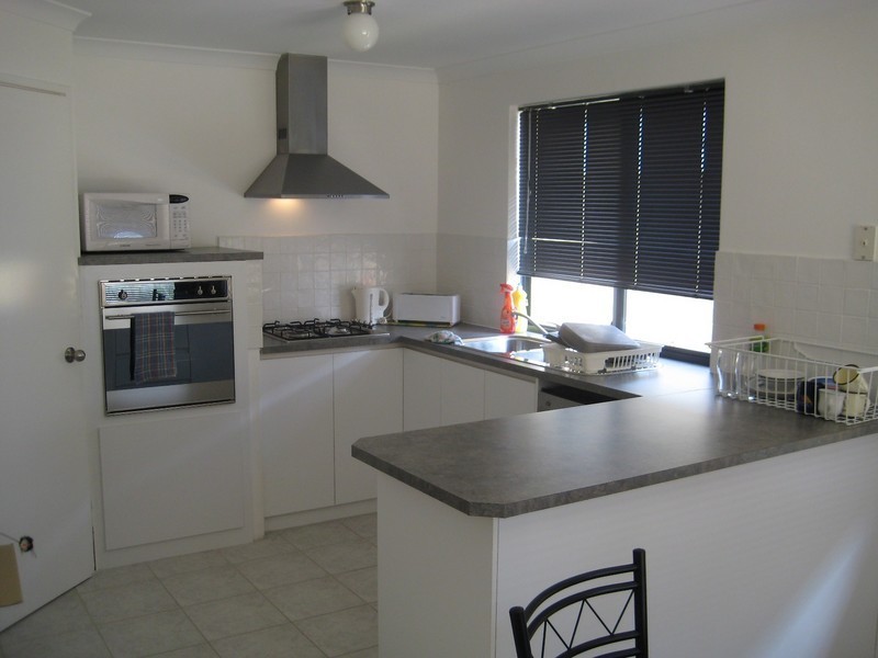 22 Kerkeri Heights, Lakelands WA 6180