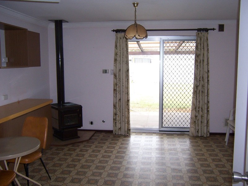 21 Thomson Street, Mandurah WA 6210