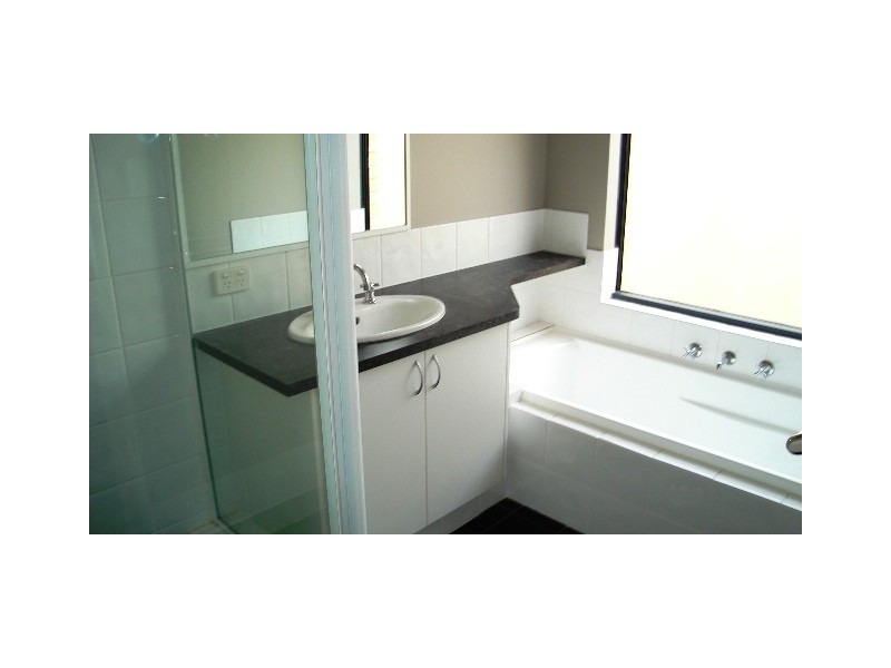 16 Yindana Boulevard, Lakelands WA 6180