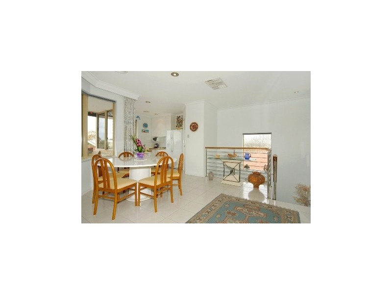 5a Adonis Road, Silver Sands WA 6210