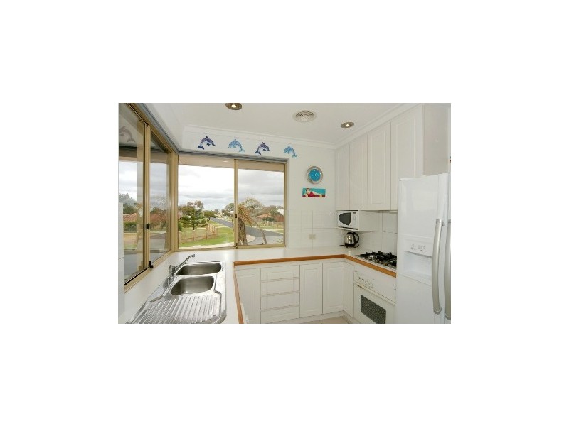 5a Adonis Road, Silver Sands WA 6210