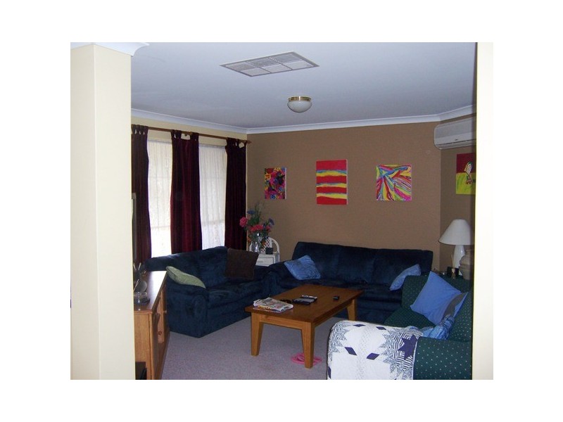 1 Talia Place, Dudley Park WA 6210