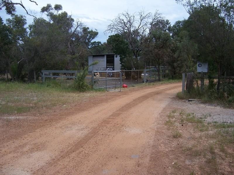 95 Hougham Road, Barragup WA 6209