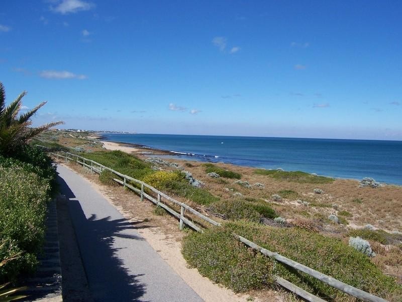 31 Caravel Way, Halls Head WA 6210