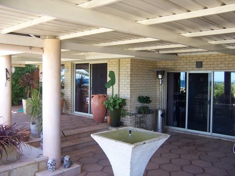 31 Caravel Way, Halls Head WA 6210