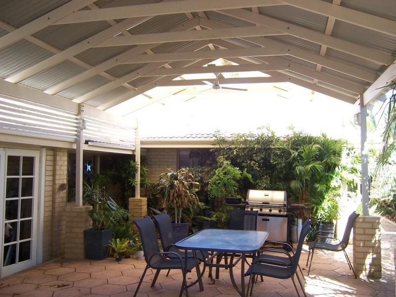 31 Caravel Way, Halls Head WA 6210