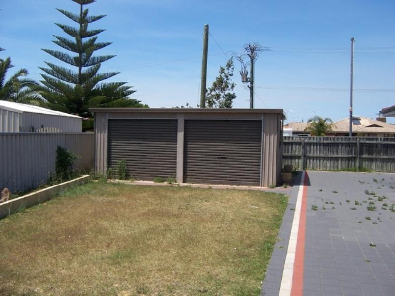 10 Kedron Place, Greenfields WA 6210