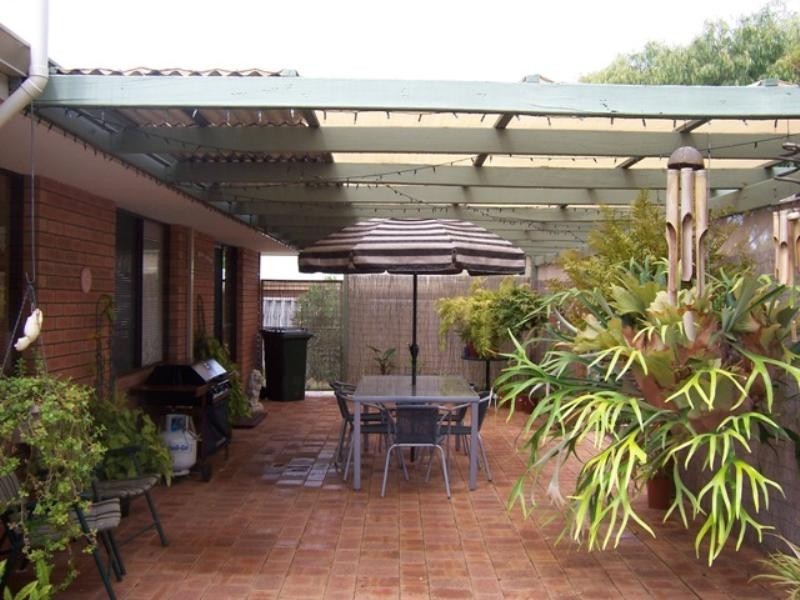 4 Linley Road, Wannanup WA 6210