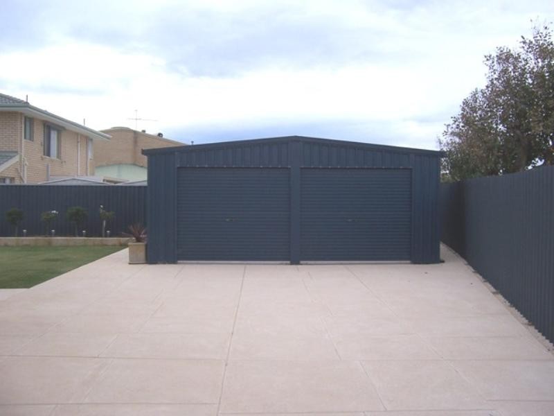 2 Seawind Drive, Silver Sands WA 6210