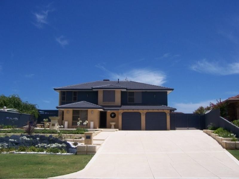 2 Seawind Drive, Silver Sands WA 6210