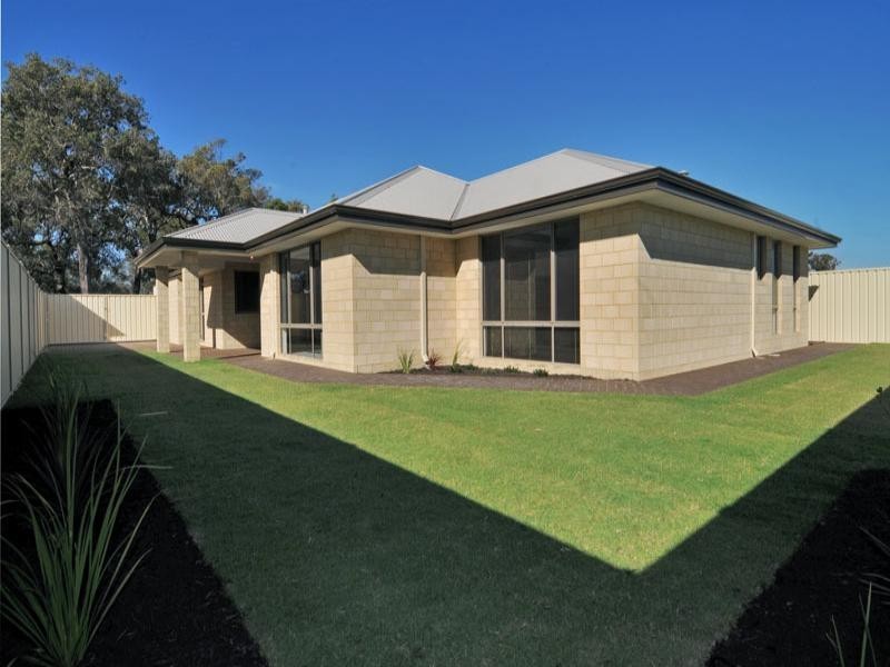 53 Len Howard, Erskine WA 6210