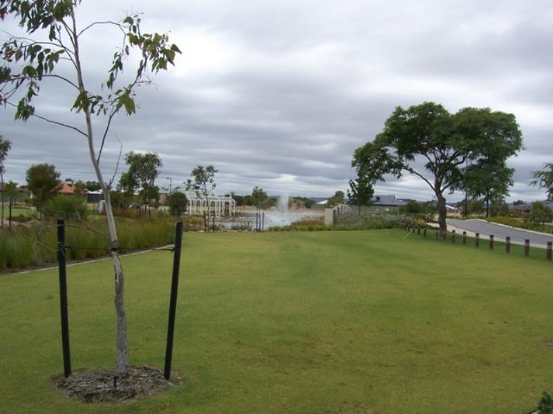 11 Cooeyup Close, Ravenswood WA 6208