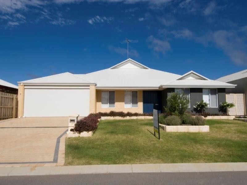 32 Tranquility Way, Halls Head WA 6210