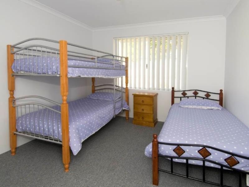 32 Tranquility Way, Halls Head WA 6210