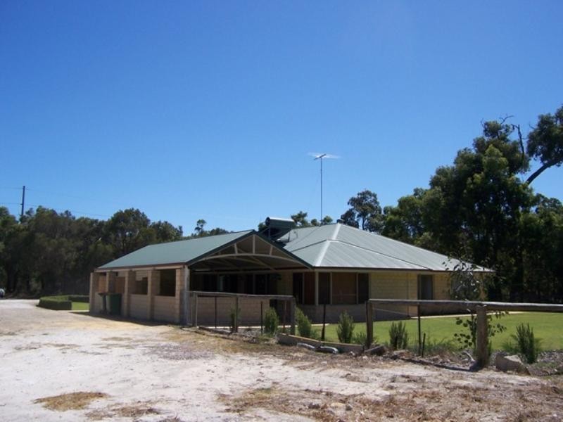 64 Marginata Road, Parklands WA 6180