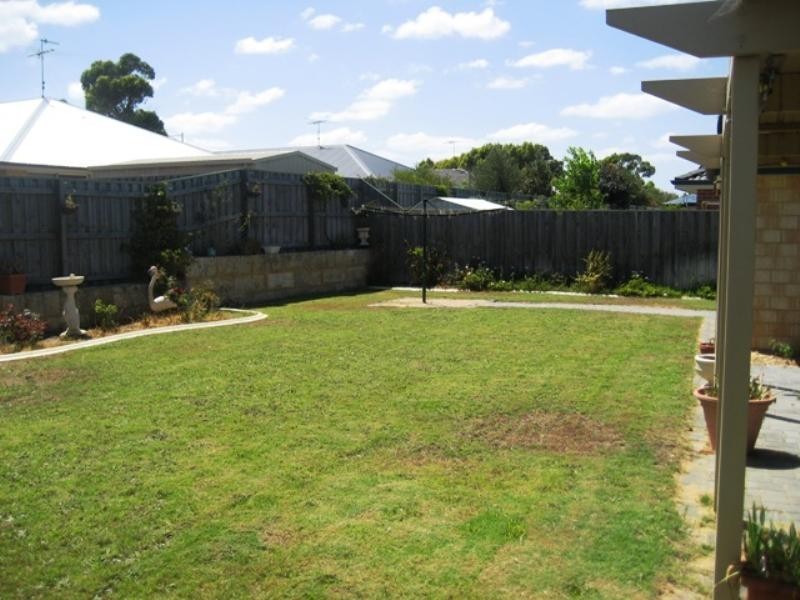 Meadow Springs WA 6210