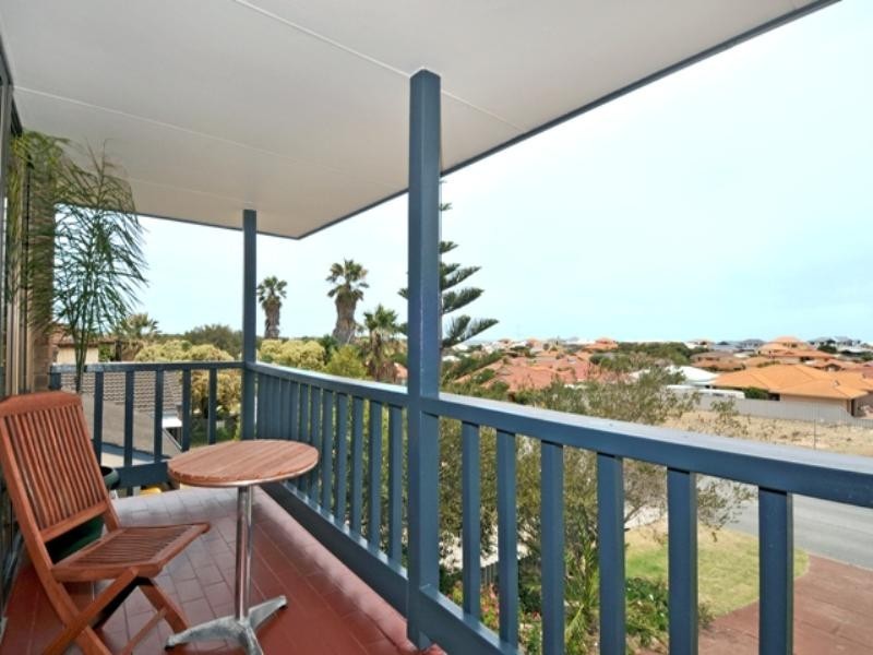 200 Mclarty Road, Halls Head WA 6210