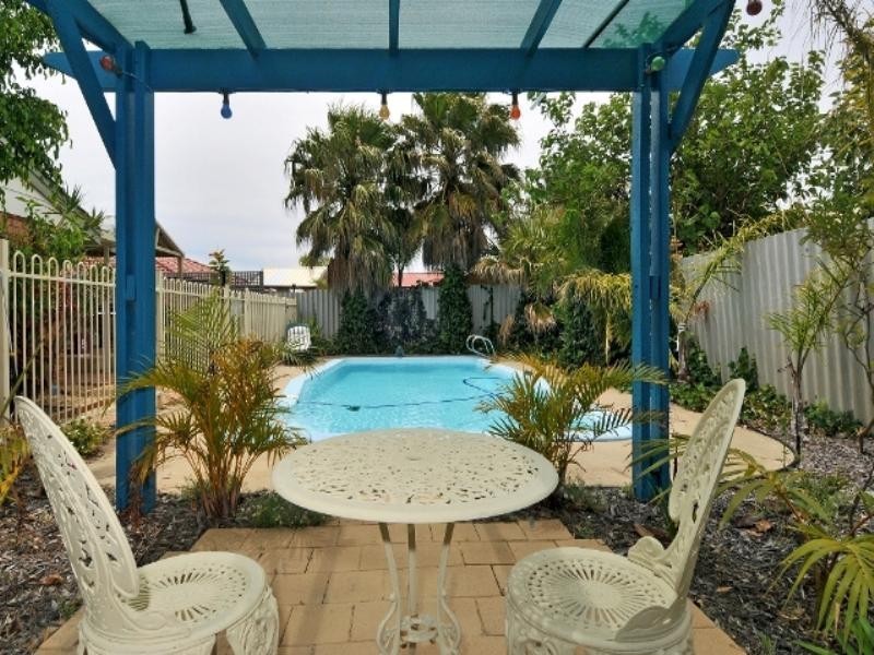 200 Mclarty Road, Halls Head WA 6210