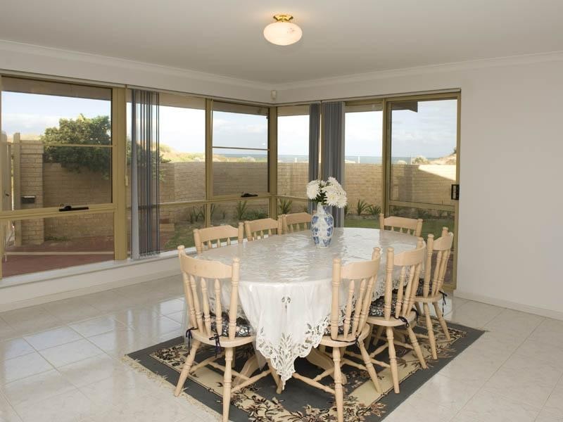 50b Halls Head Parade, Halls Head WA 6210