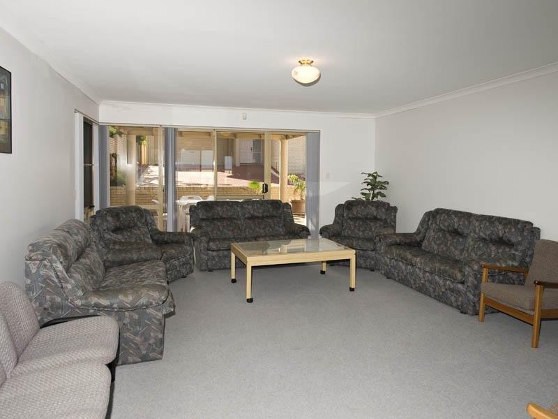 50b Halls Head Parade, Halls Head WA 6210