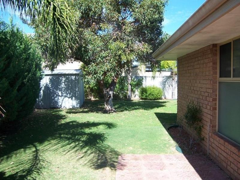 Greenfields WA 6210
