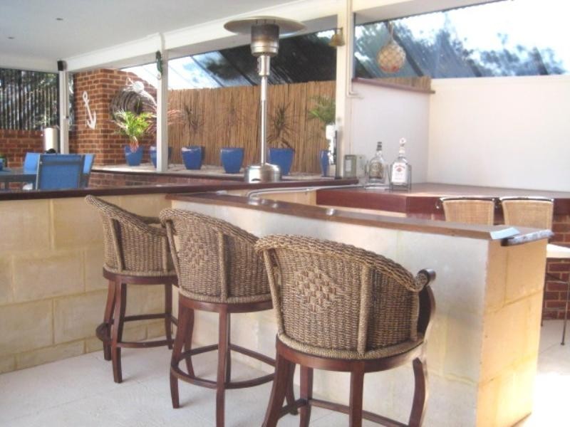 10 Muir Place, Halls Head WA 6210