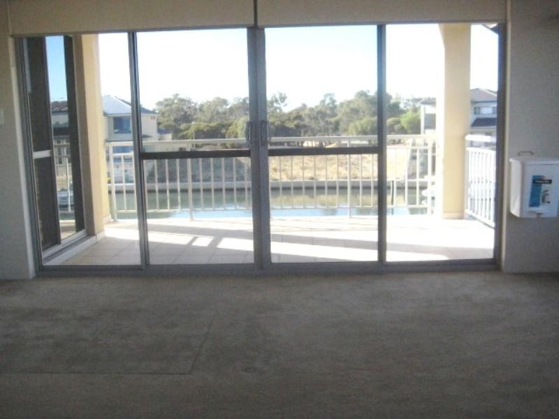 20 Ragamuffin Point, Halls Head WA 6210