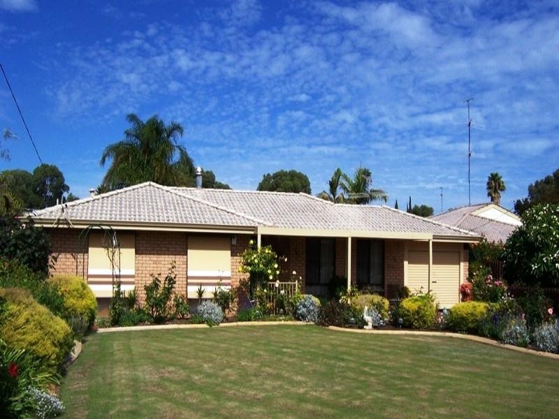 6 River Court, Greenfields WA 6210