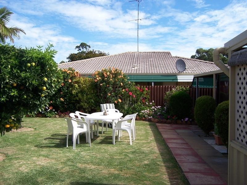 6 River Court, Greenfields WA 6210