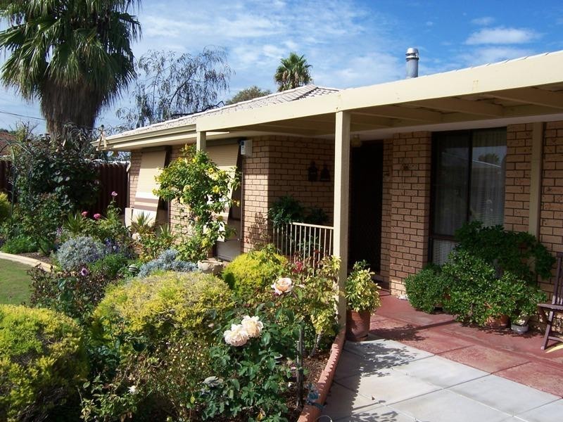 6 River Court, Greenfields WA 6210